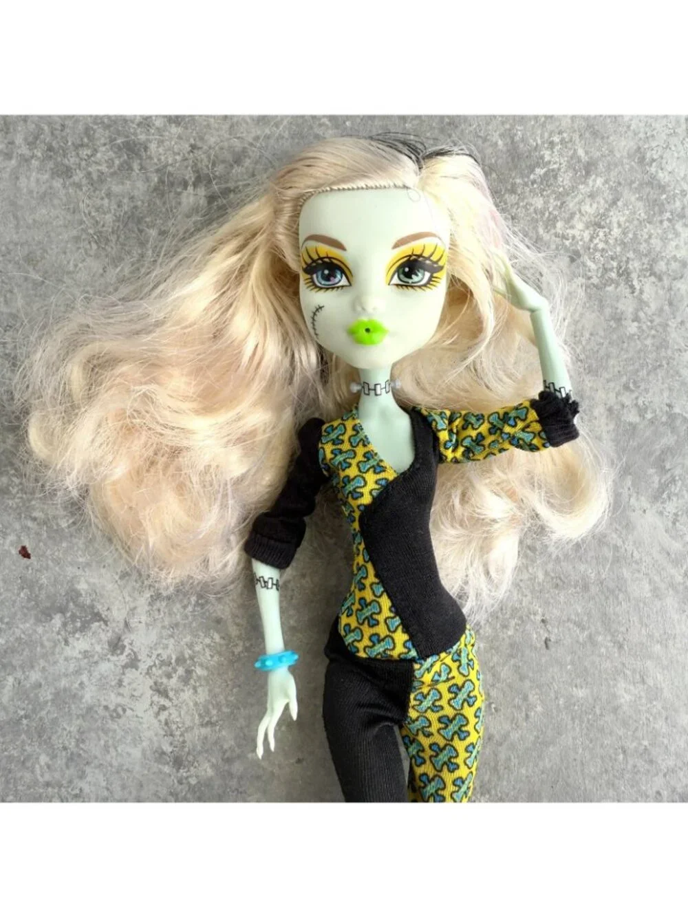 Monster High Doll Freaky Fusion Frankie Stein with Clothes and Shoes 2008
